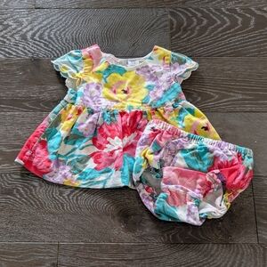 Baby Gap Floral Set in Ivory Frost Size 12-18 Months Linen Blend